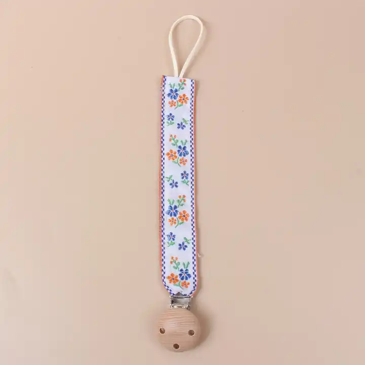 Lace Teether Toy Holder with Wood Clip